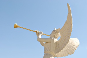 angel-with-trumpet